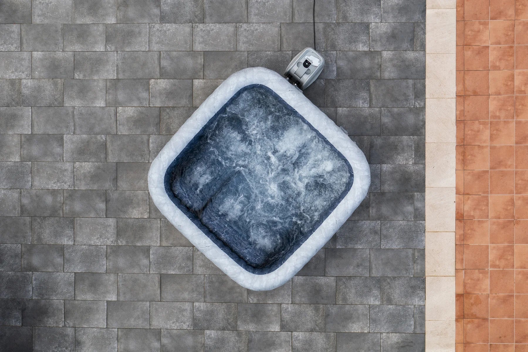 Lay-Z-Spa San Francisco EnergySense® Smart Luxe HydroJet Pro™ 16