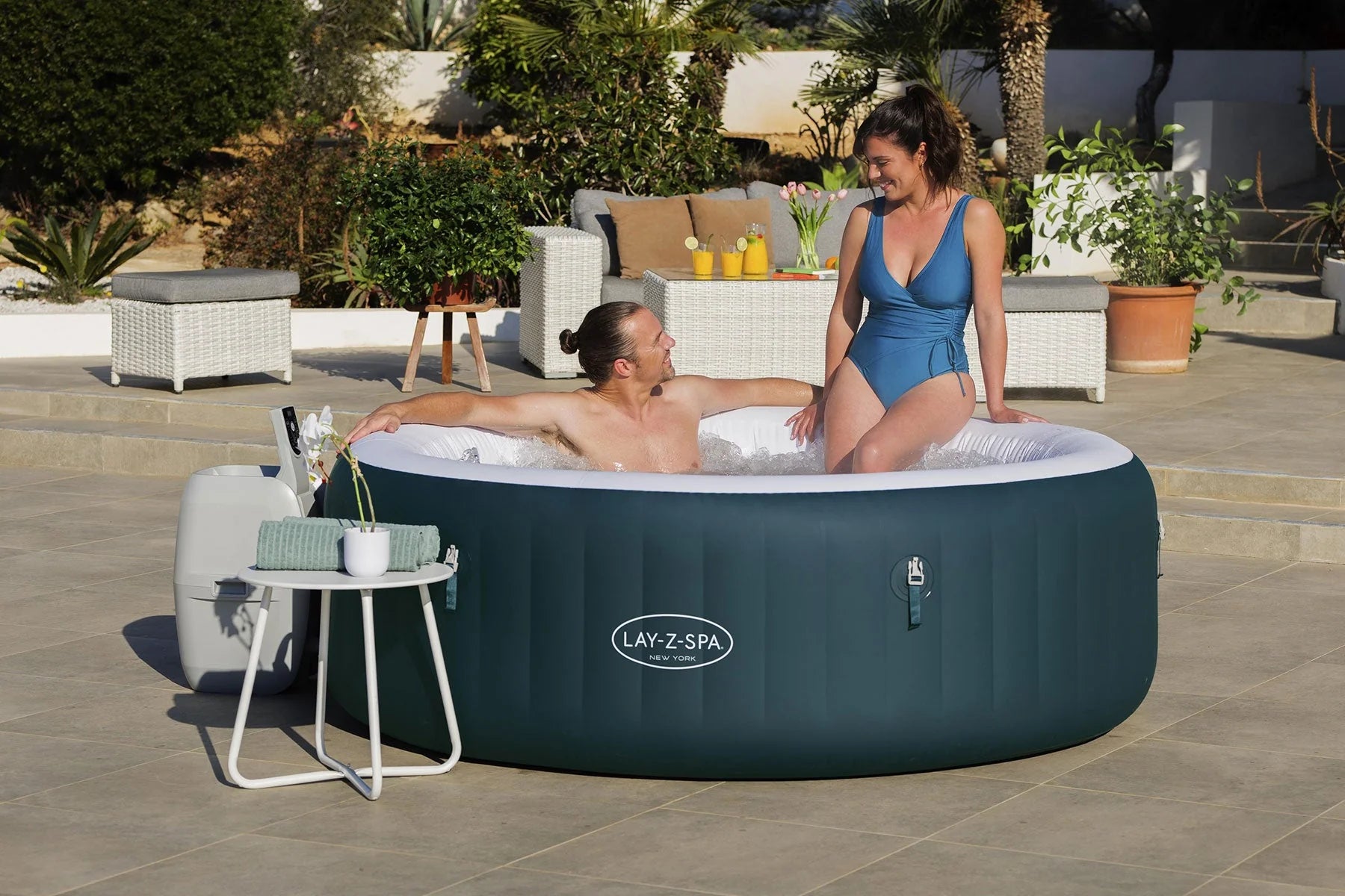 Lay-Z Spa New York AirJet™ Hot Tub 6