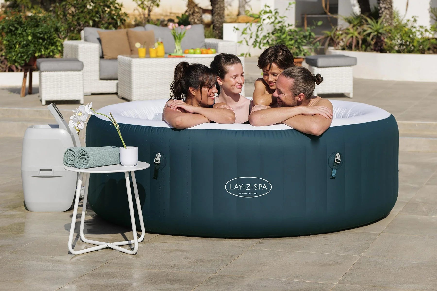 Lay-Z Spa New York AirJet™ Hot Tub 10