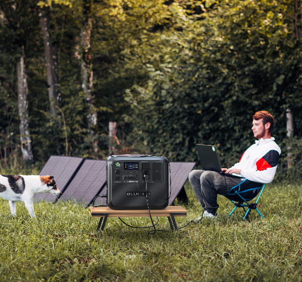BLUETTI SORA 220 220W portable solar panel